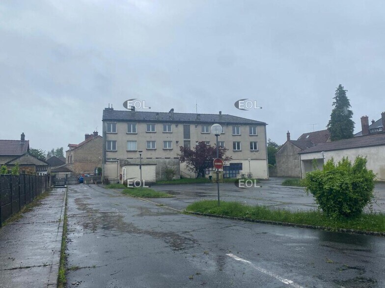 Light Industrial in Villeparisis to rent - Building Photo - Image 2 of 8