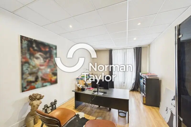 Office in Montpellier to rent - Building Photo - Image 2 of 8