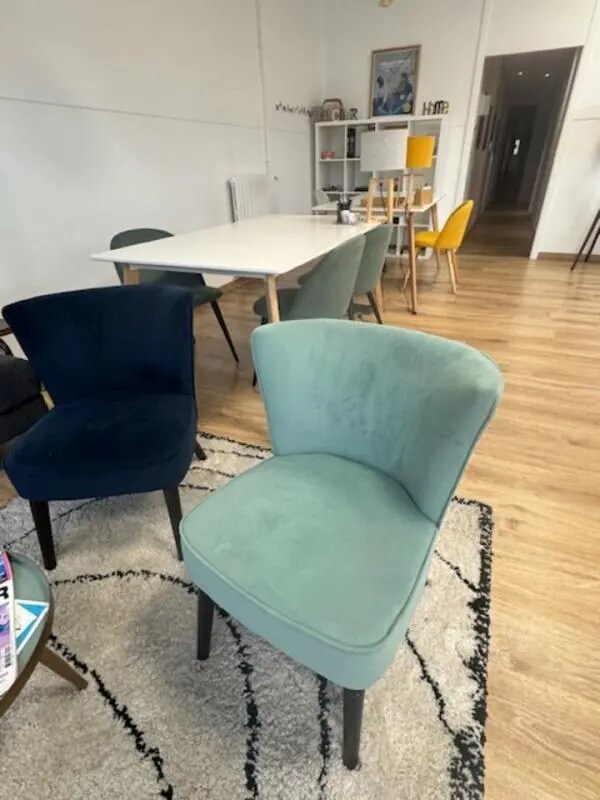 Office in Villefranche-sur-Saône to rent Interior Photo- Image 1 of 4