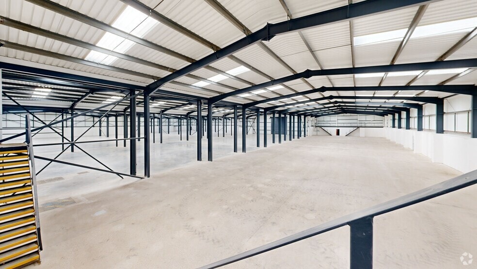 Sinfin Ln, Derby to rent - Matterport 3D Scan - Image 2 of 15