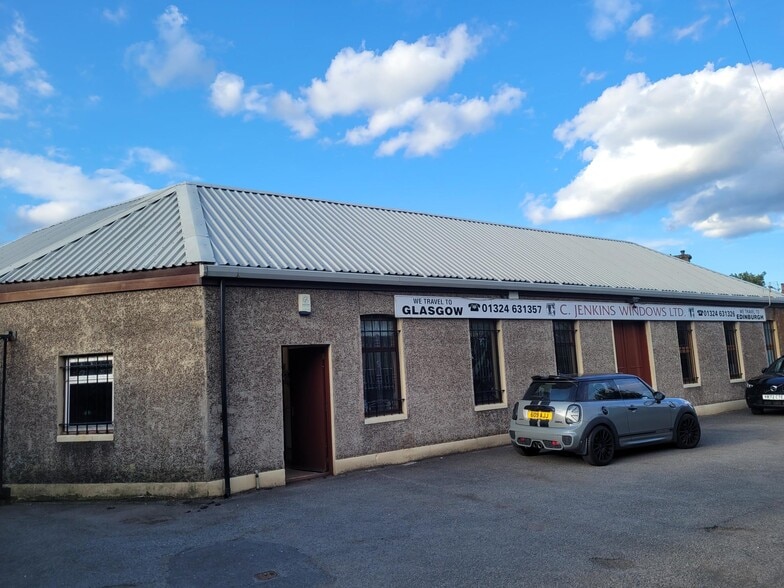 11 Scotia Pl, Falkirk to rent - Primary Photo - Image 1 of 2