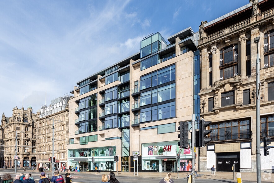 40 Princes St, Edinburgh to rent - Building Photo - Image 2 of 14