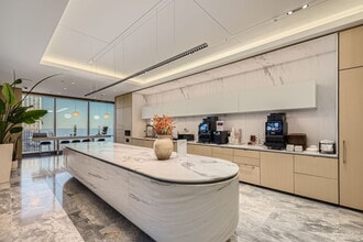 131 S Dearborn St, Chicago, IL to rent Interior Photo- Image 2 of 17