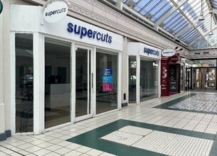 The Square, Camberley to rent Building Photo- Image 1 of 1