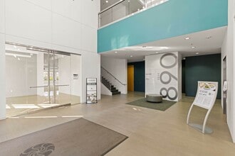 680 N McCarthy Blvd, Milpitas, CA to rent Interior Photo- Image 2 of 14