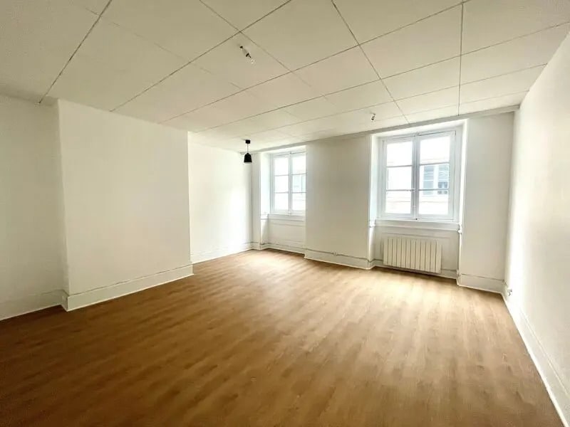 Location Bureaux 119 m² à 122 m² - Photo 1