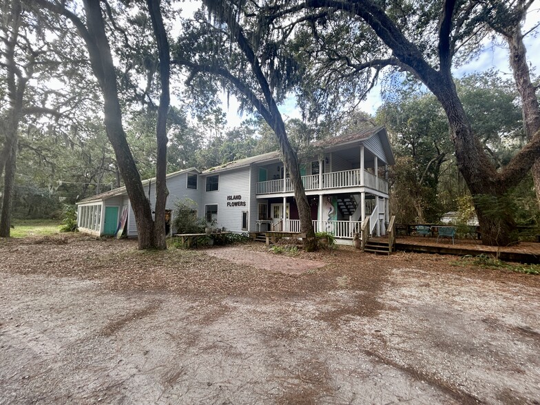 5381 S Fletcher Ave, Fernandina Beach, FL for rent - Building Photo - Image 2 of 10