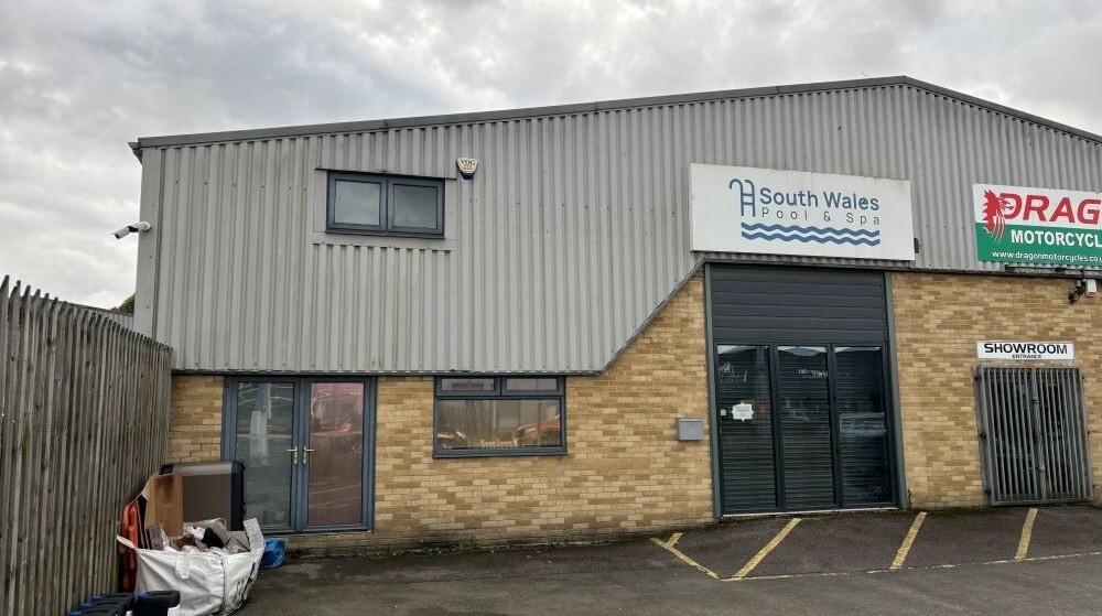 Hadfield Rd, Cardiff to rent Building Photo- Image 1 of 2