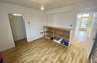 96 Clarence Rd, Leighton Buzzard to rent Interior Photo- Image 2 of 5