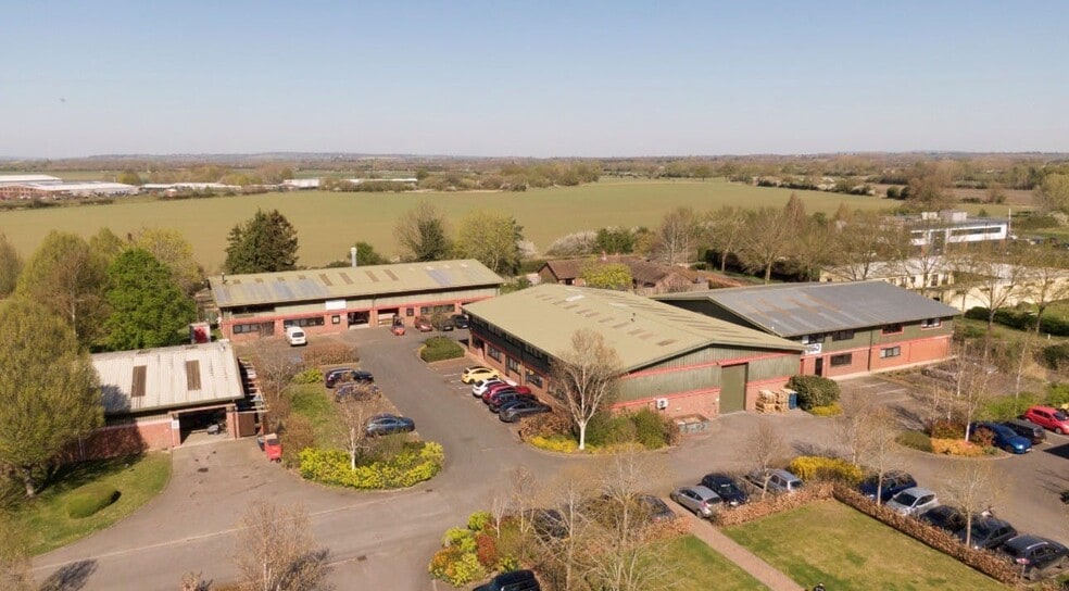 Warpsgrove Ln, Chalgrove to rent - Aerial - Image 2 of 2