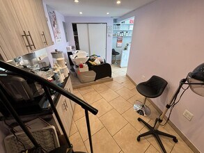 45-19 34th ave, Long Island City, NY to rent Interior Photo- Image 1 of 7