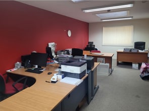 Etna Rd, Falkirk to rent Interior Photo- Image 2 of 4