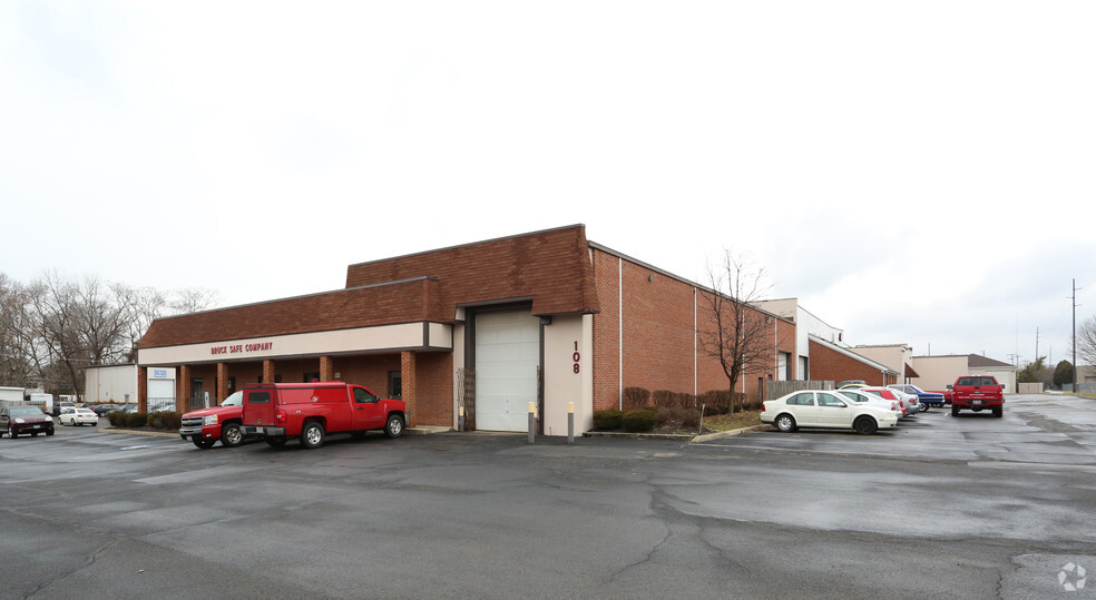 106-116 E College Ave, Westerville, OH for rent - Building Photo - Image 3 of 3