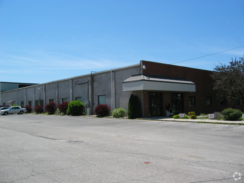 127-129 Industrial Ave, Coldwater, MI for rent - Building Photo - Image 2 of 7