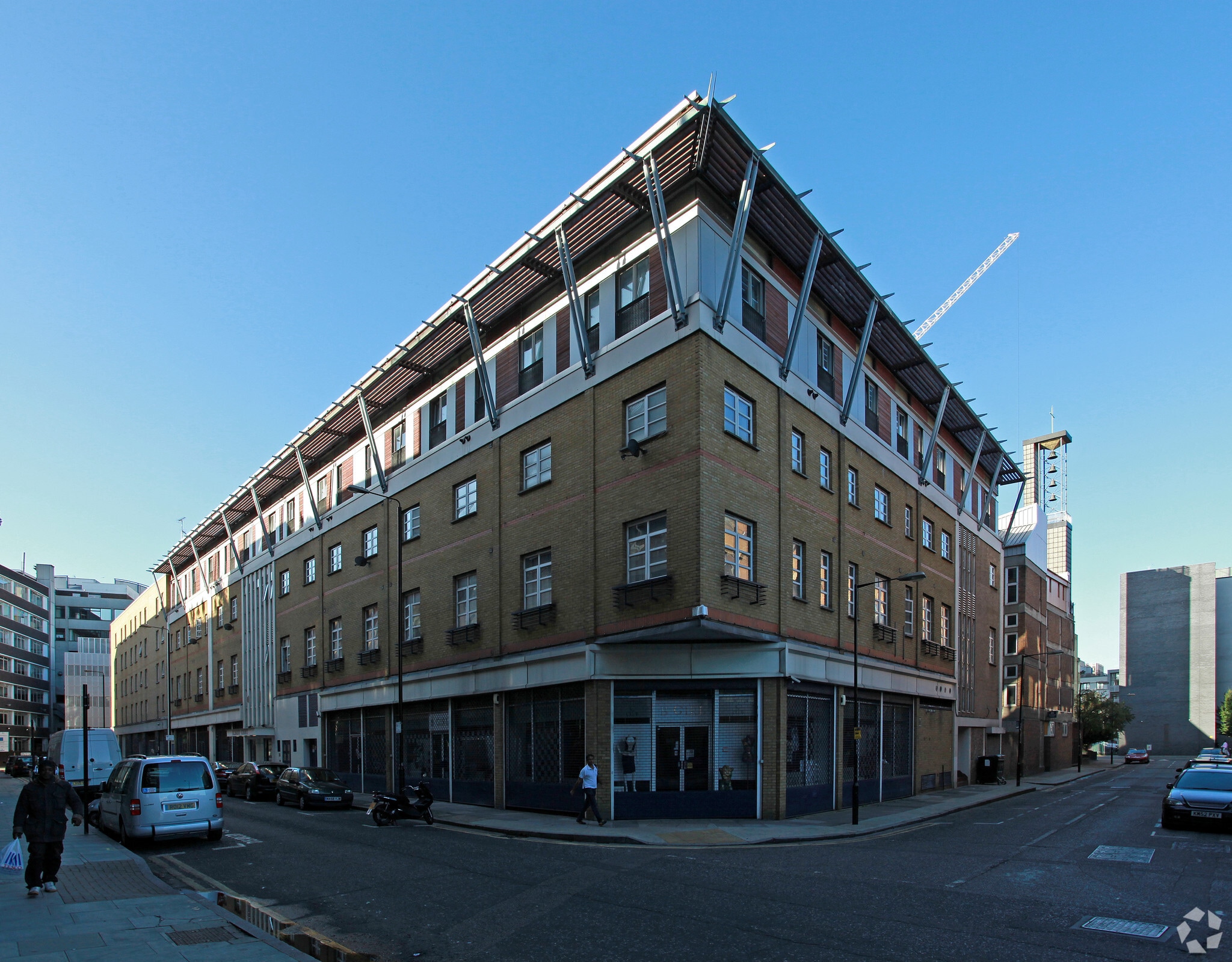 18 Plumbers Row, London to rent Primary Photo- Image 1 of 4
