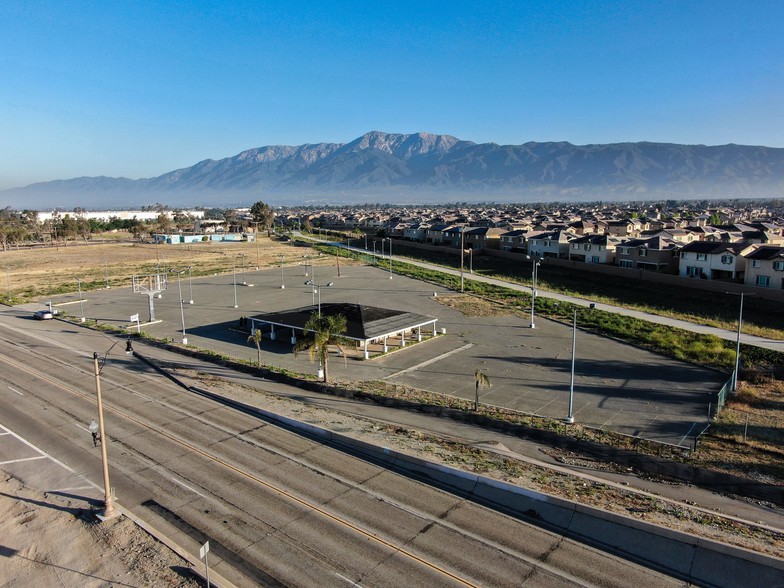 15526 Foothill Blvd, Fontana, CA for sale - Building Photo - Image 1 of 1