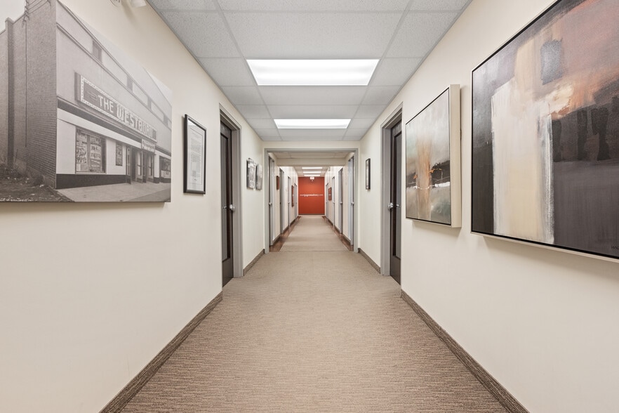 381 Richmond Rd, Ottawa, ON to rent - Building Photo - Image 3 of 14