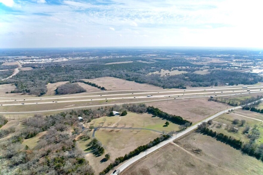 4379-4381 N Loy Lake Rd, Sherman, TX for sale - Building Photo - Image 3 of 11