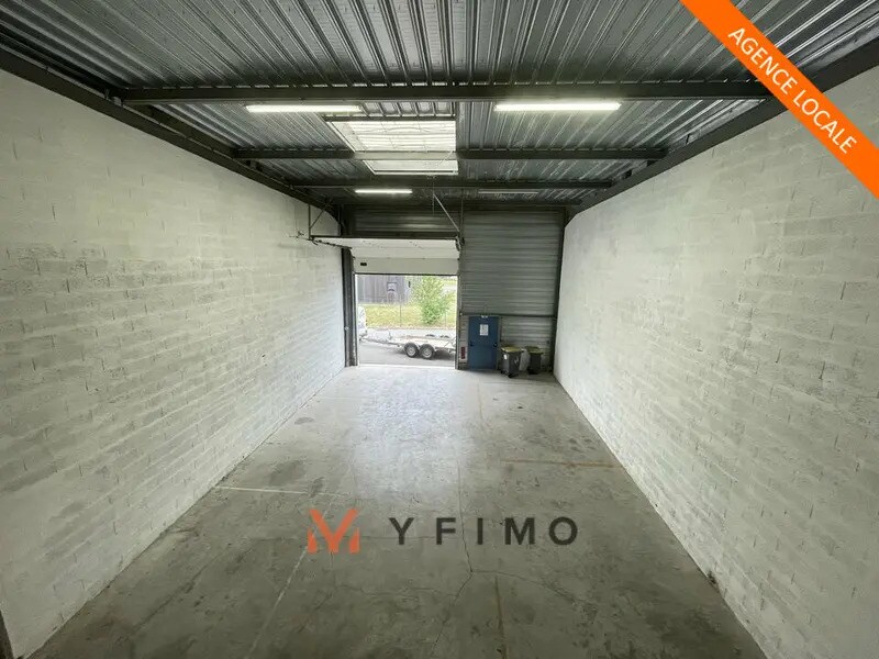 Light Industrial in Aubergenville for sale Interior Photo- Image 1 of 7