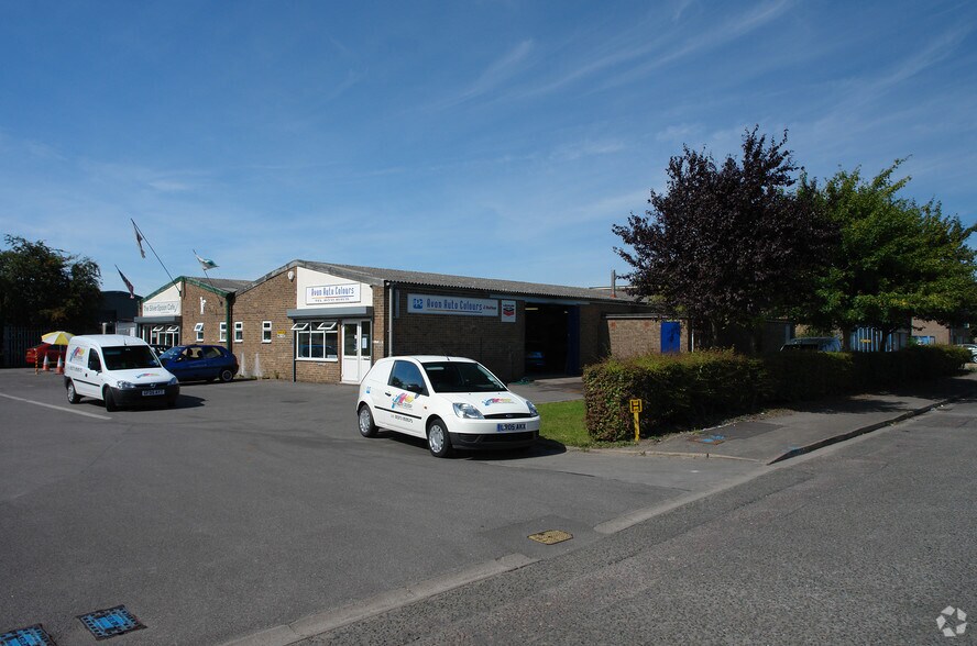 12 Washington Rd, Westbury for sale - Primary Photo - Image 1 of 1