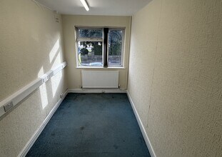 128-128A Cowbridge Rd W, Cardiff to rent Interior Photo- Image 2 of 4