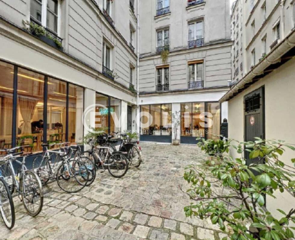 Office in Paris to rent Building Photo- Image 1 of 14
