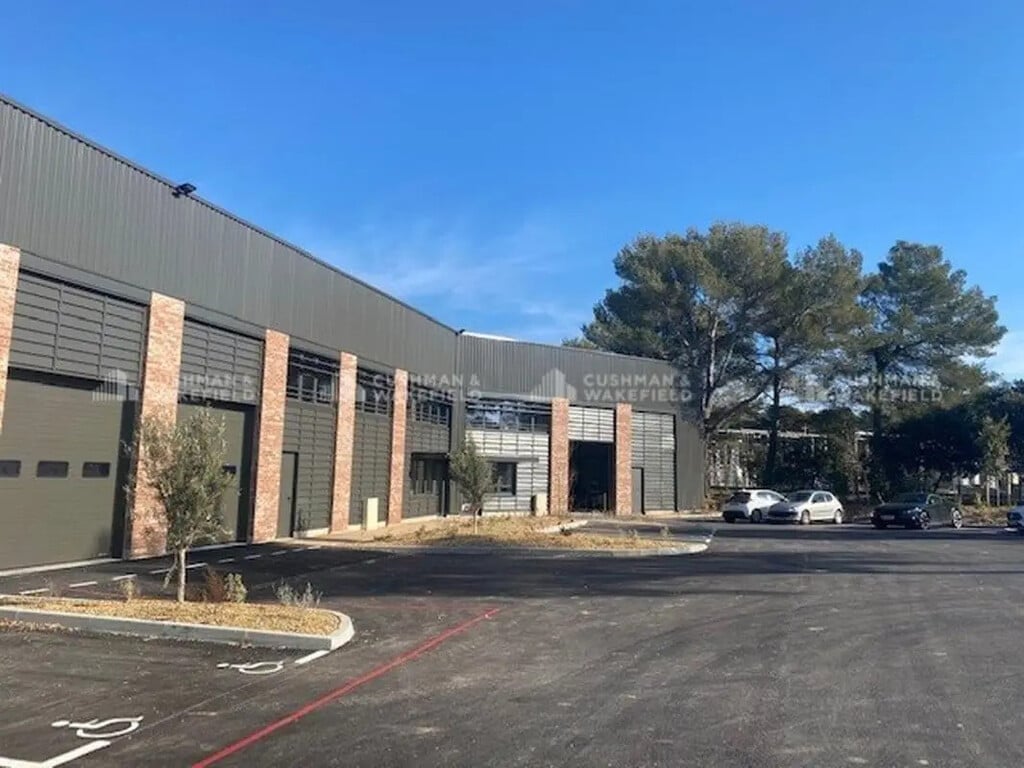 Vente Local d'activités 381 m² - Photo 1