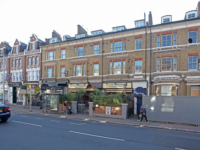 More details for 247-249 Lavender Hl, London - Retail for Sale