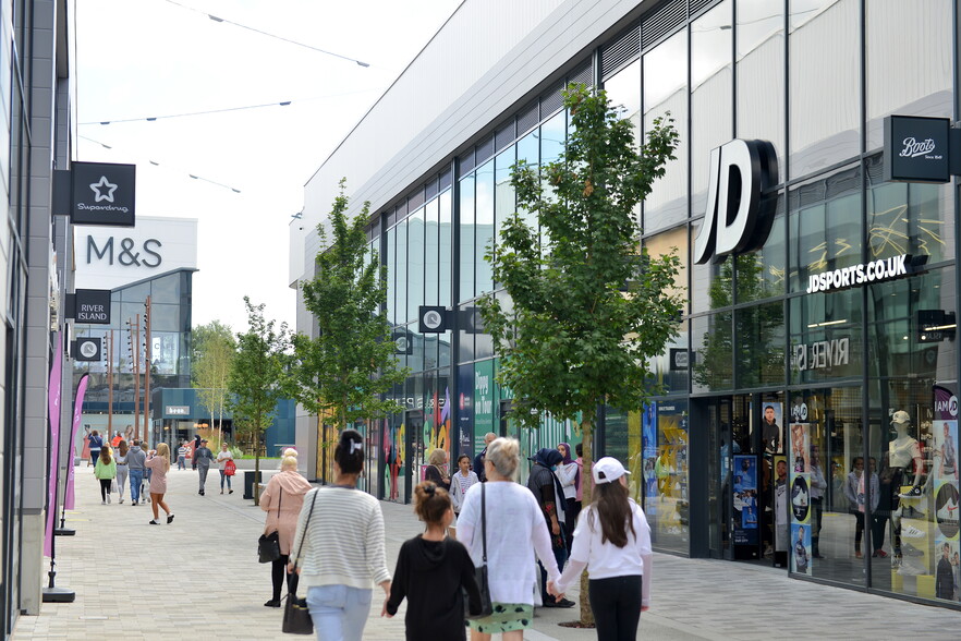 Rochdale Riverside Shopping Centre, Rochdale for sale - Primary Photo - Image 1 of 1