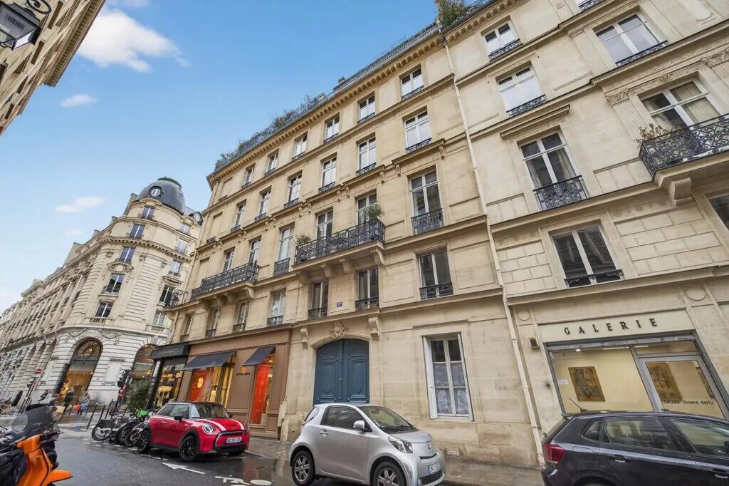 Vente Bureaux 107 m² - Photo 1
