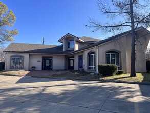 505 NW Sheridan Rd, Lawton, OK for rent Building Photo- Image 1 of 28