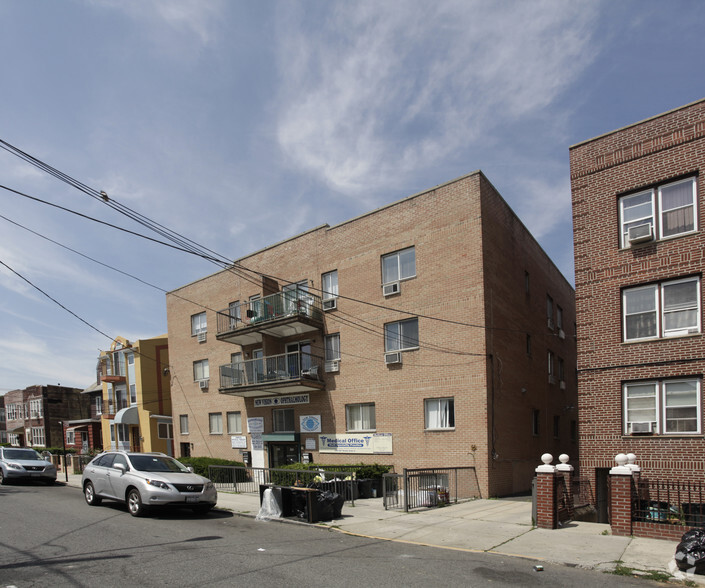 2327 83rd St, Brooklyn, NY for rent - Primary Photo - Image 1 of 2