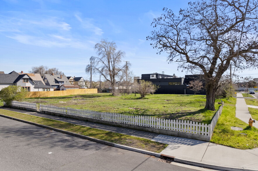 1722 W Bridge Ave, Spokane, WA for sale - Building Photo - Image 3 of 7