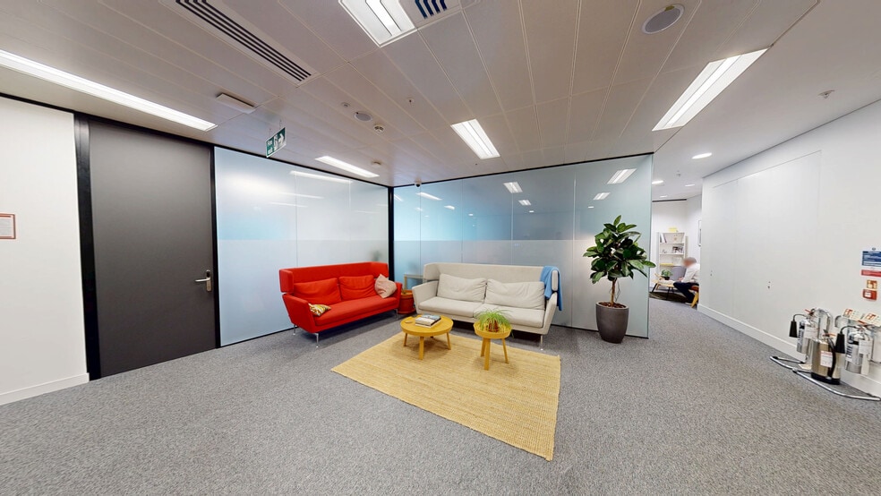 1 West Regent St, Glasgow to rent - Matterport 3D Scan - Image 2 of 27