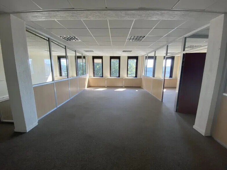Office in Dardilly to rent - Interior Photo - Image 3 of 10