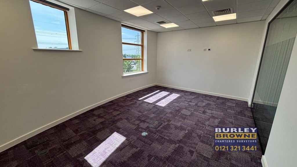Birmingham Rd, Lichfield to rent Interior Photo- Image 1 of 6