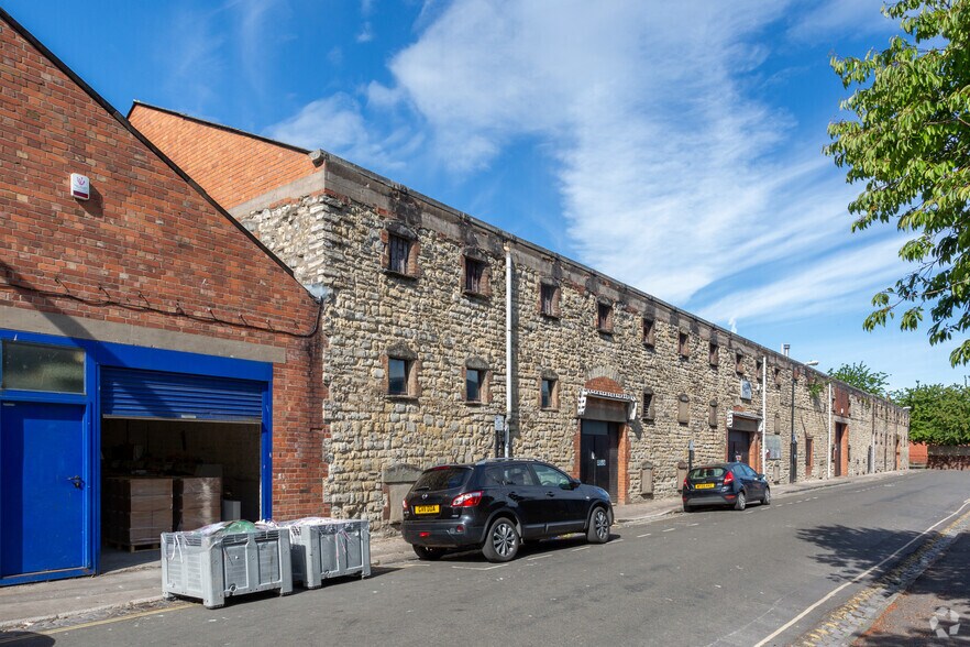 15 Willway St, Bristol to rent - Building Photo - Image 3 of 3