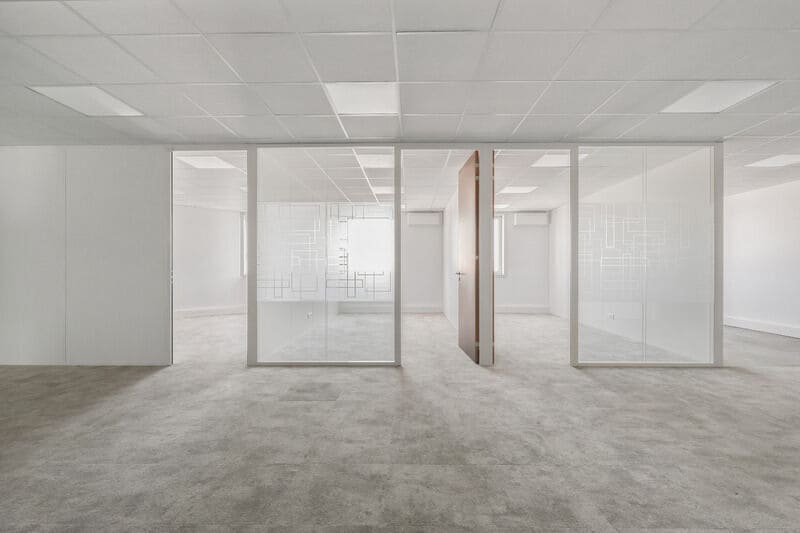 116 Rue De Silly, Boulogne-Billancourt to rent - Interior Photo - Image 2 of 10