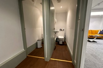 1 Sun Aly, Richmond to rent Interior Photo- Image 2 of 4