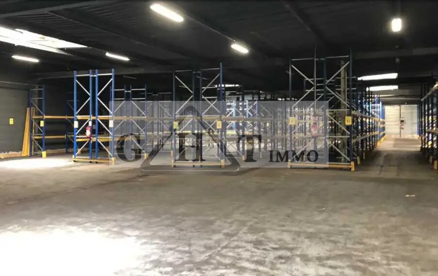 Industrial in Gonesse to rent Interior Photo- Image 1 of 4