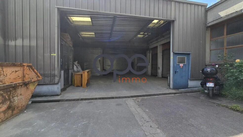 Industrial in Montreuil for sale - Building Photo - Image 2 of 4
