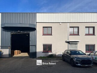 More details for 103 Rue De L'Industrie, Saint-Priest - Light Industrial to Rent