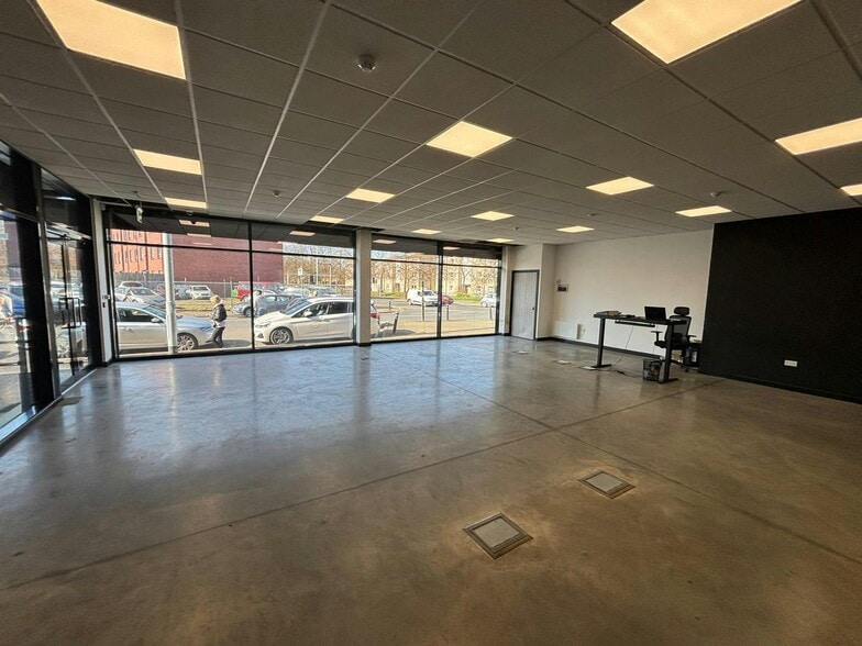5 Portman St, Glasgow to rent - Building Photo - Image 2 of 6