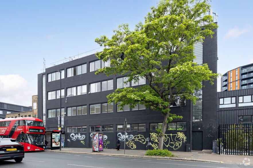 445-453 Hackney Rd, London to rent - Building Photo - Image 3 of 11