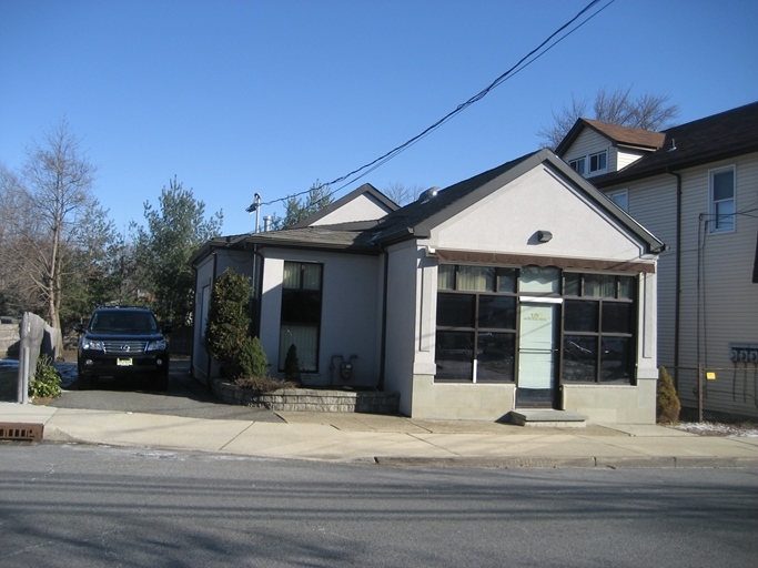 129 Paris Ave, Northvale, NJ for sale - Primary Photo - Image 1 of 1