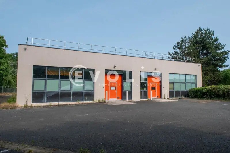 Location Local d'activités 2 000 m² - Photo 1