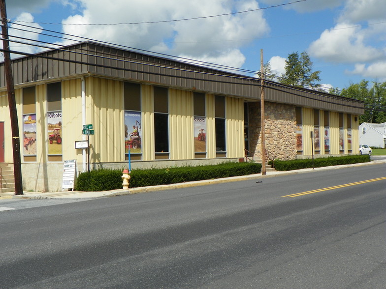 104 N Main St, Biglerville, PA for sale - Building Photo - Image 1 of 1