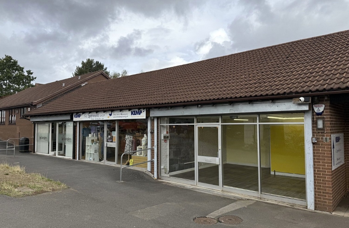 Warbler Pl, Kidderminster to rent Building Photo- Image 1 of 4