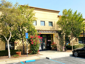 4322 Redwood Hwy, San Rafael, CA for rent Building Photo- Image 1 of 4