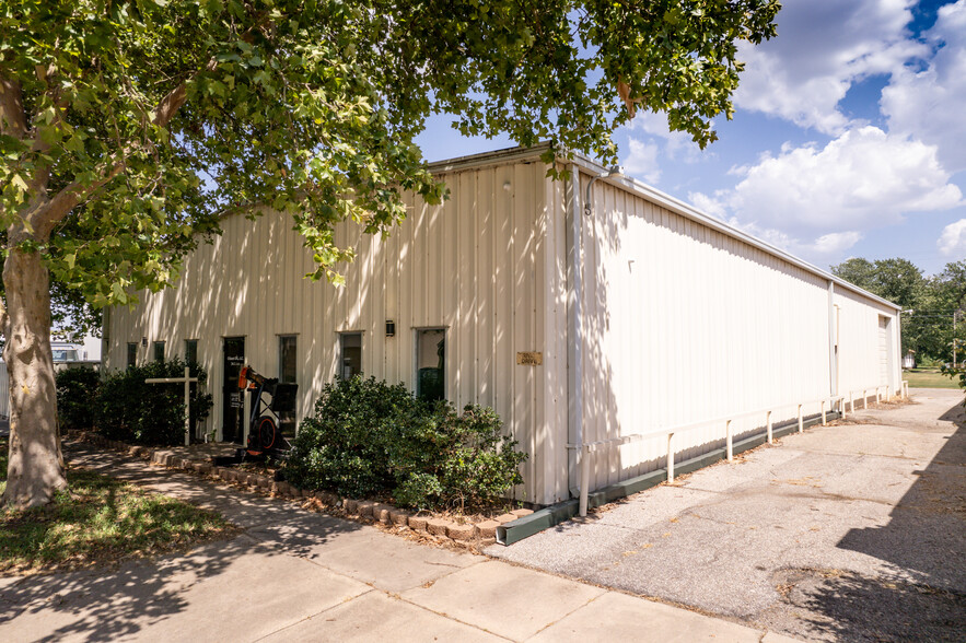 346 S Lulu St, Wichita, KS for sale - Building Photo - Image 1 of 1